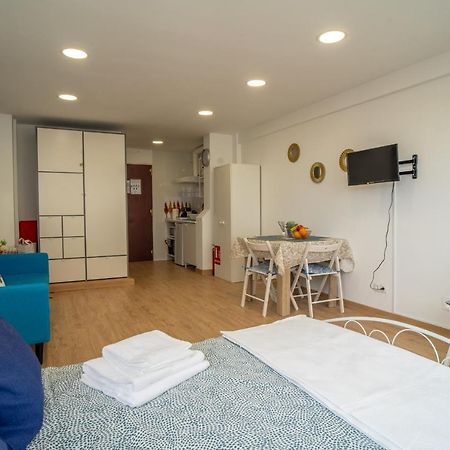 Apt. P/3 10' From The Beach W/Wifi In Torremolinos Extérieur photo