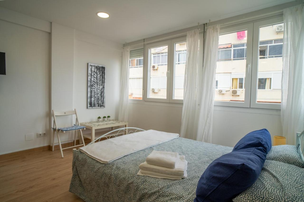 Apt. P/3 10' From The Beach W/Wifi In Torremolinos Extérieur photo