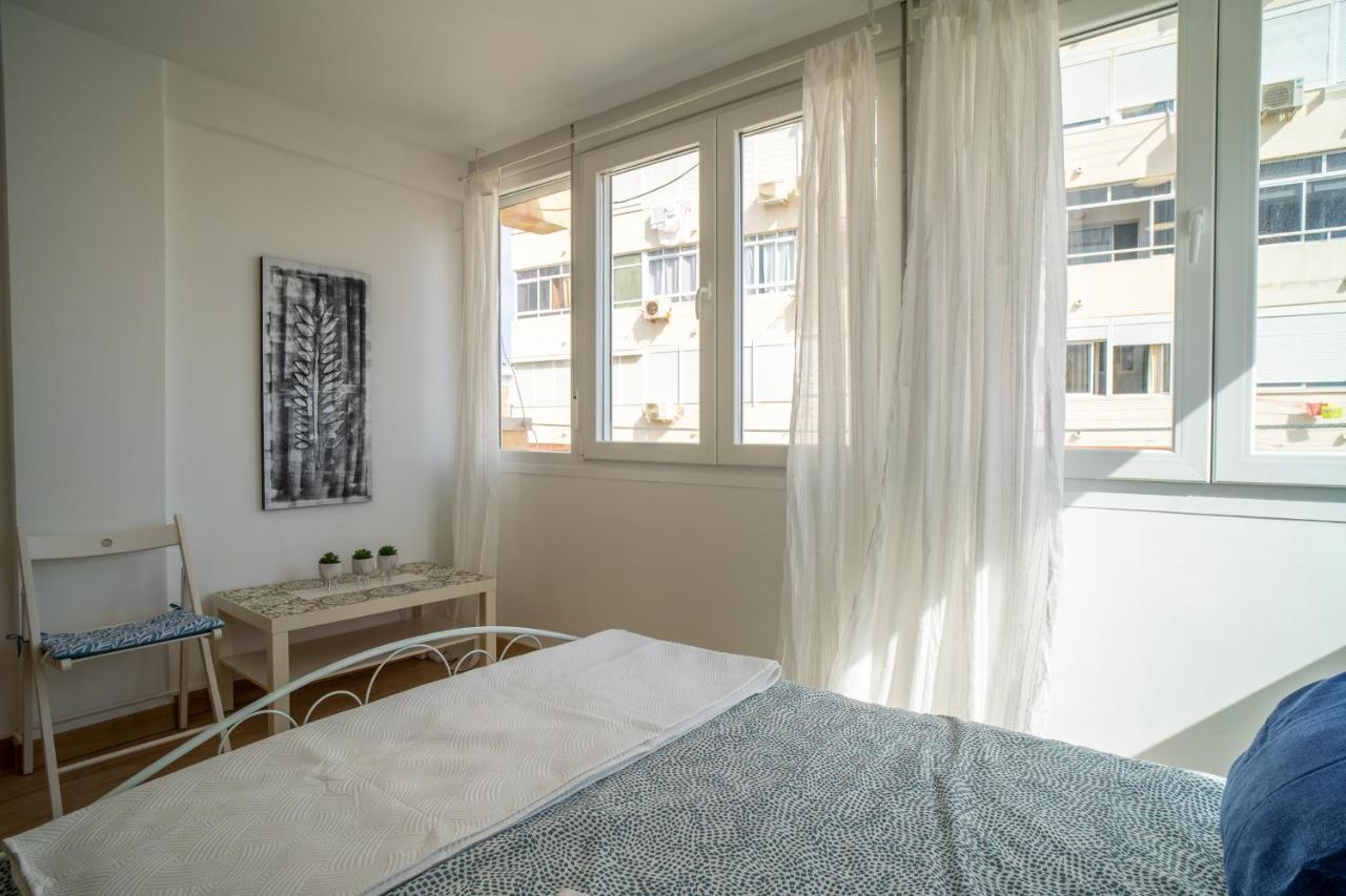 Apt. P/3 10' From The Beach W/Wifi In Torremolinos Extérieur photo