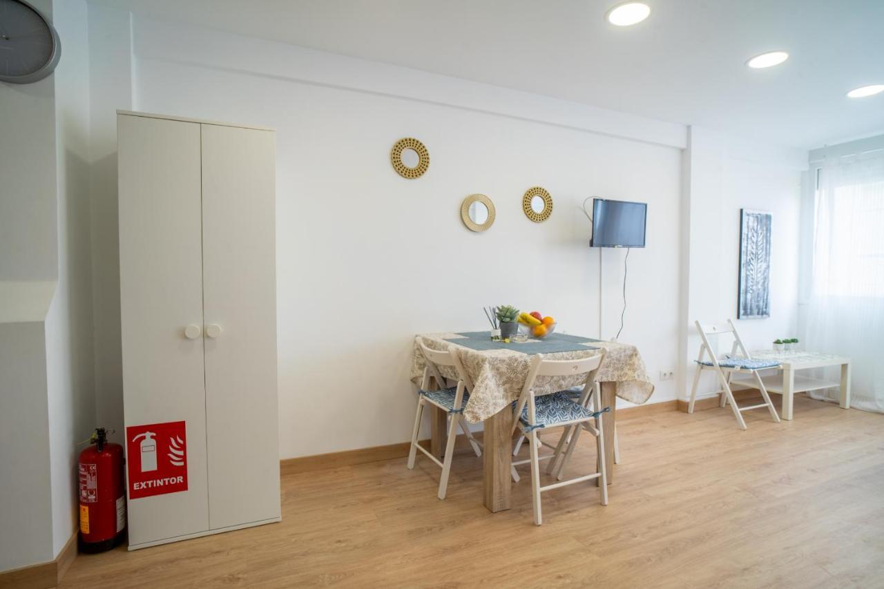 Apt. P/3 10' From The Beach W/Wifi In Torremolinos Extérieur photo