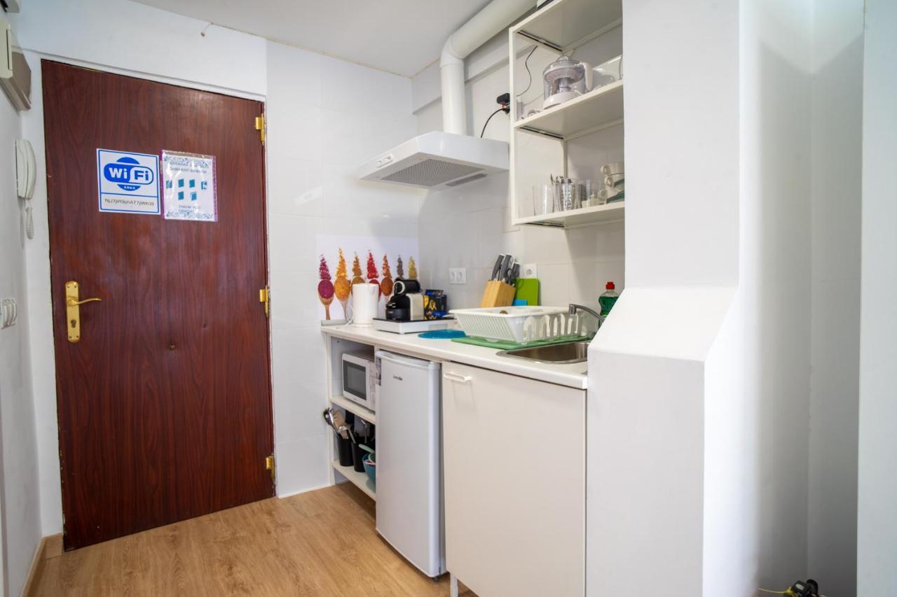 Apt. P/3 10' From The Beach W/Wifi In Torremolinos Extérieur photo