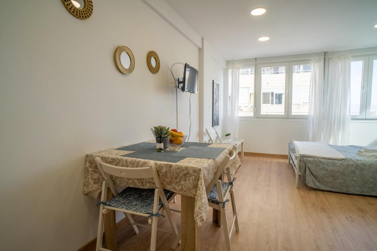 Apt. P/3 10' From The Beach W/Wifi In Torremolinos Extérieur photo